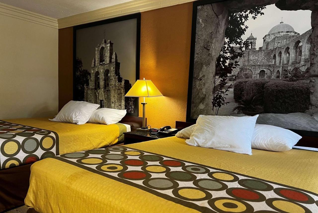 Express Inn Katy Esterno foto